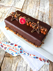 Chocolate and Caramel-Pecan Yule Log (for 8 to 10 guests)