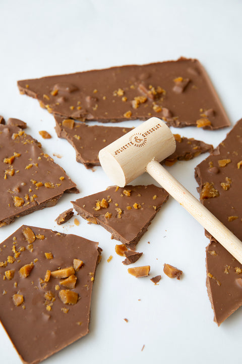 Large chocolate bar to smash - Milk chocolate and salted caramel