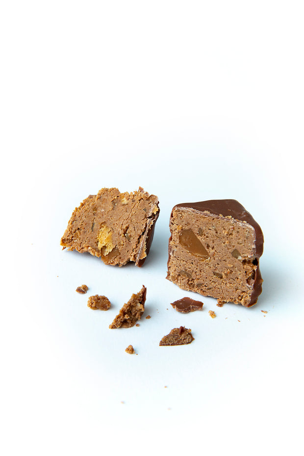 Rocher croustillant praliné au caramel fleur de sel